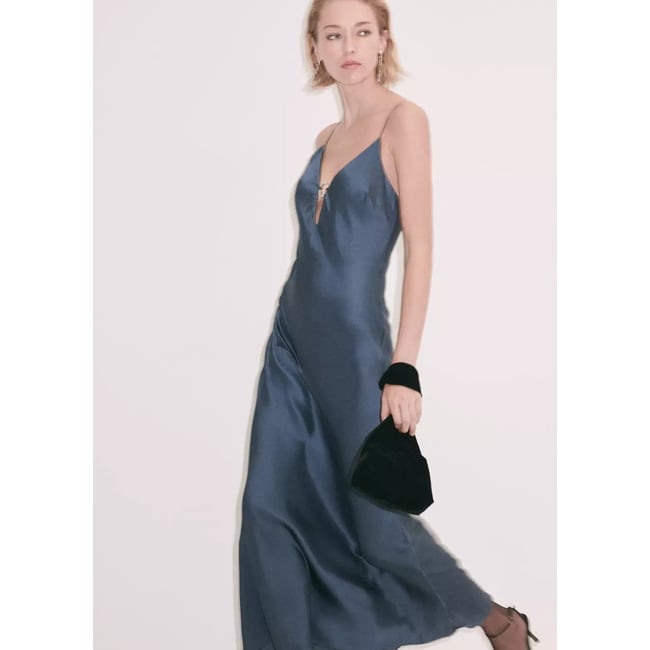 Robe satinée col V bleu <span itemprop=