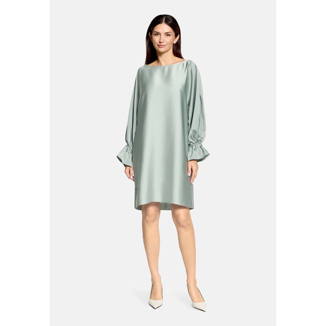 Robe longueur midi à manches longues chinois green <span itemprop=