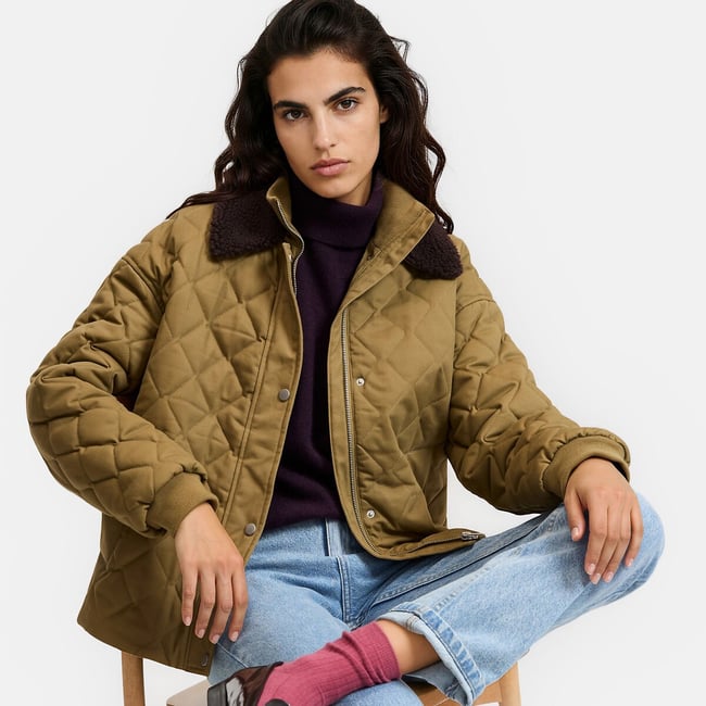 Blouson matelassé à col duveteux amovible vert kaki <span itemprop=