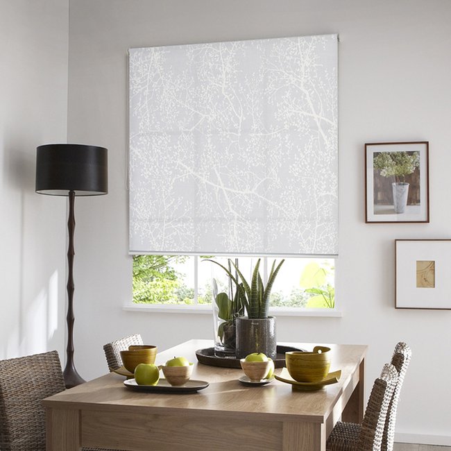 Store enrouleur tamisant motif arbre - gamme Must blanc <span itemprop=