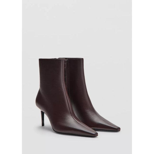 Bottine bout en cuir chocolat <span itemprop=