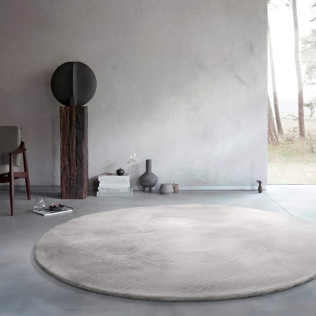Tapis doux sensation peau de lapin ,  ANNA Couleur gris clair <span itemprop=