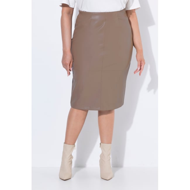 Jupe crayon imitation cuir, coupe Slim Fit marron pâle <span itemprop=