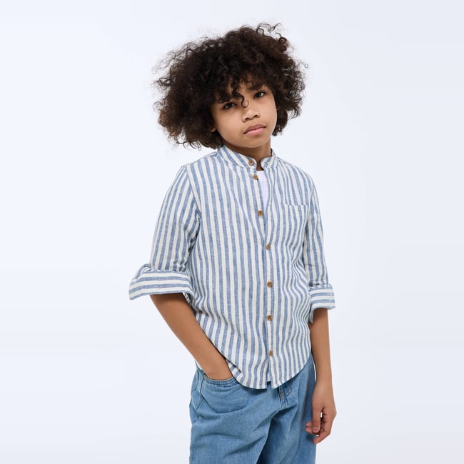 Chemise col mao rayée en coton et lin brise <span itemprop=