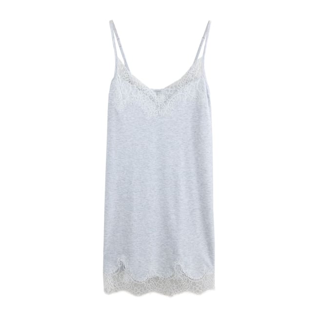 Nuisette côtelée avec finitions en dentelle gris clair <span itemprop=