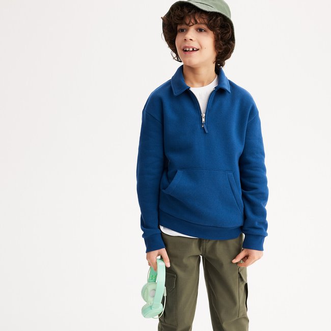 Sweat col polo zippé en molleton bleu <span itemprop=