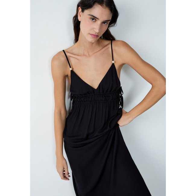 Nuisette longue à fines bretelles WENDA noir <span itemprop=