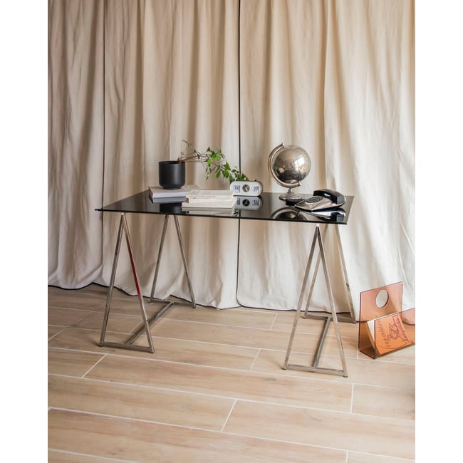 Bureau au plateau en verre fumé et pieds en chrome Yvan N°547 - Bon état Couleur fumé <span itemprop=