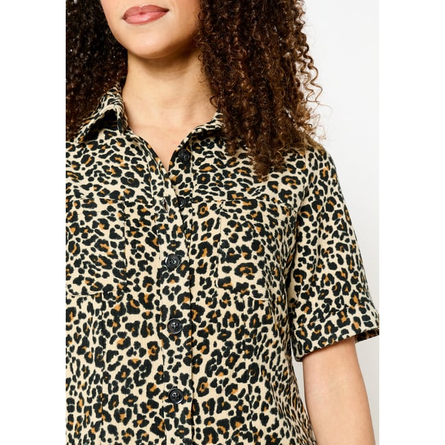 Robe chemise imprimé léopard camel cinnamon <span itemprop=