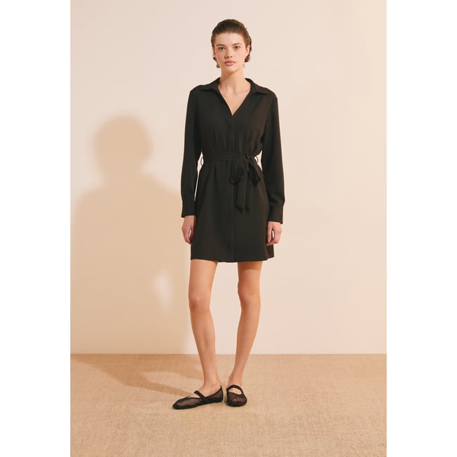 Robe col polo avec détails à nouer CECILE noir <span itemprop=