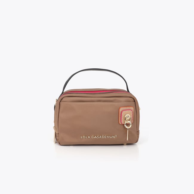 Trousse de toilette à logo métallique carreaux <span itemprop=