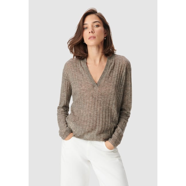 Pull tricot côtes plates marron <span itemprop=