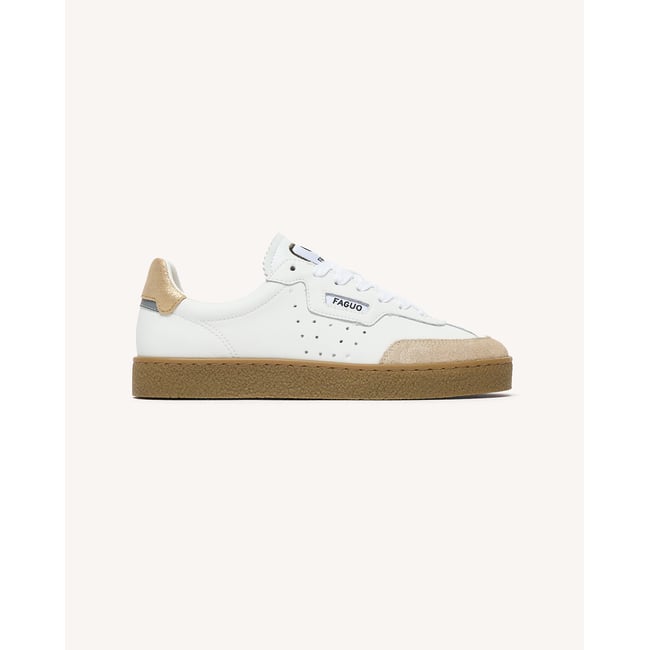 Baskets basses en cuir crème et dorée <span itemprop=