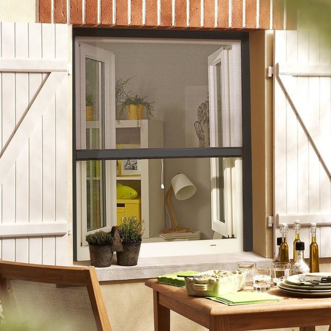 Moustiquaire enroulable en alu pour fenêtre - MADECOSTORE