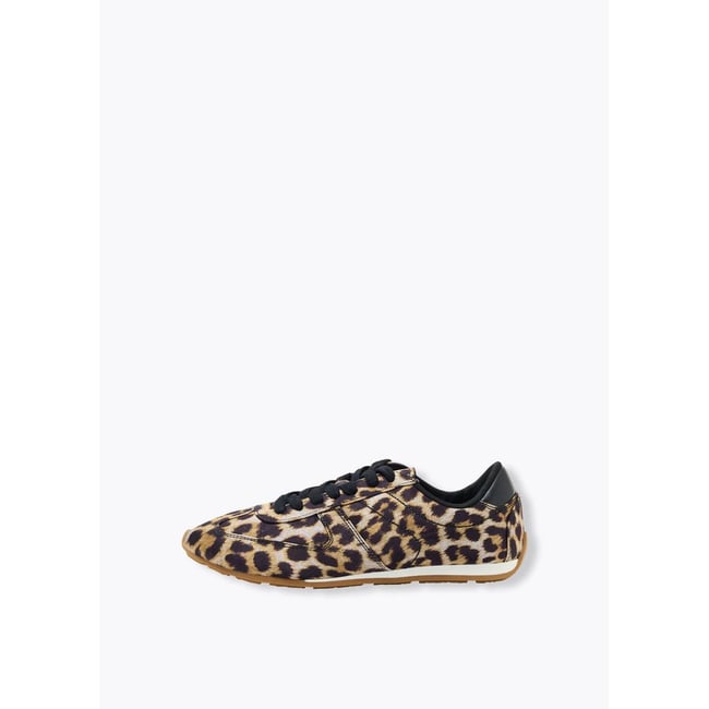 Baskets en toile léopard imprimé camel <span itemprop=