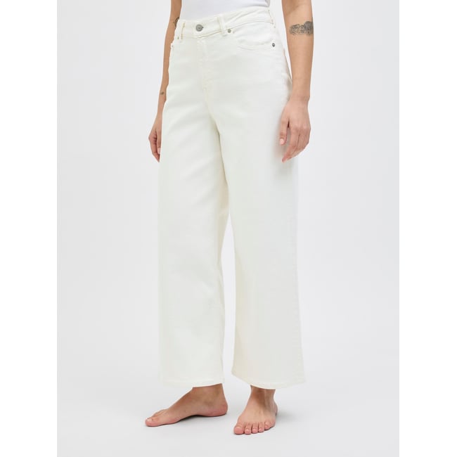 Jean Coupe Droite white denim <span itemprop=