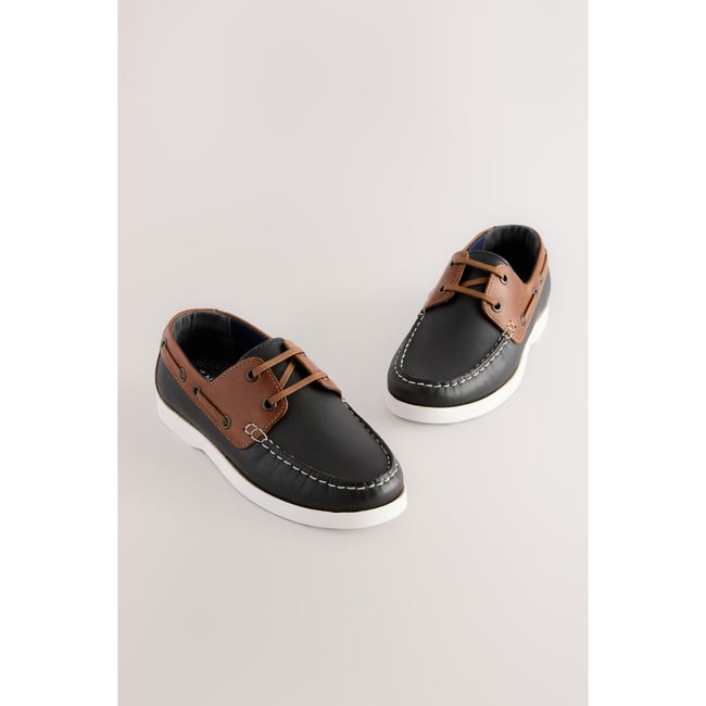 Chaussures de bateau en cuir bleu marine <span itemprop=