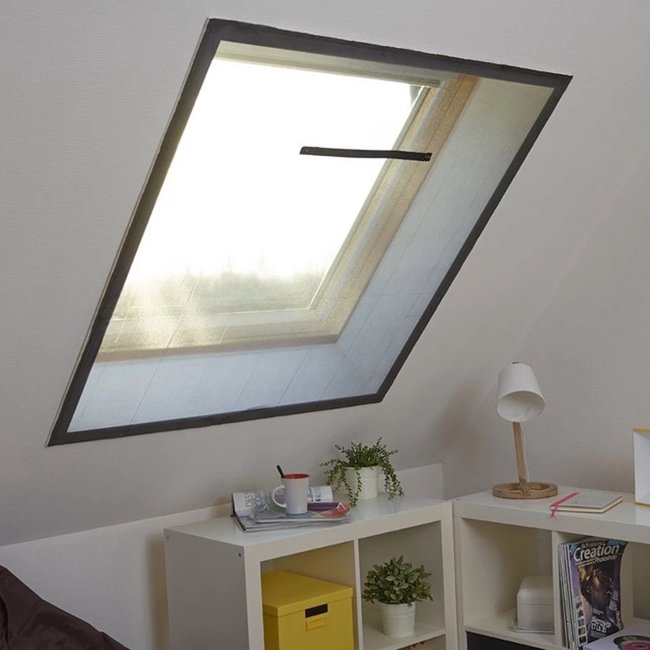 Moustiquaire fenêtre de toit anti-chaleur v002226 <span itemprop=