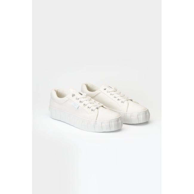 Baskets Malibus white <span itemprop=