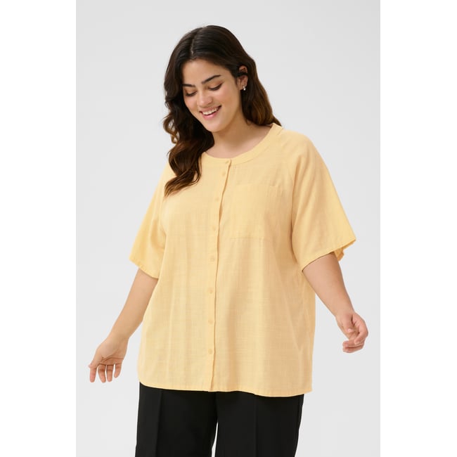 Long sleeved shirt jaune straw <span itemprop=