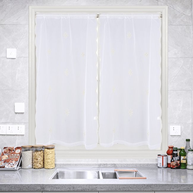 Paire de petits voilages motif flocons - HOME MAISON