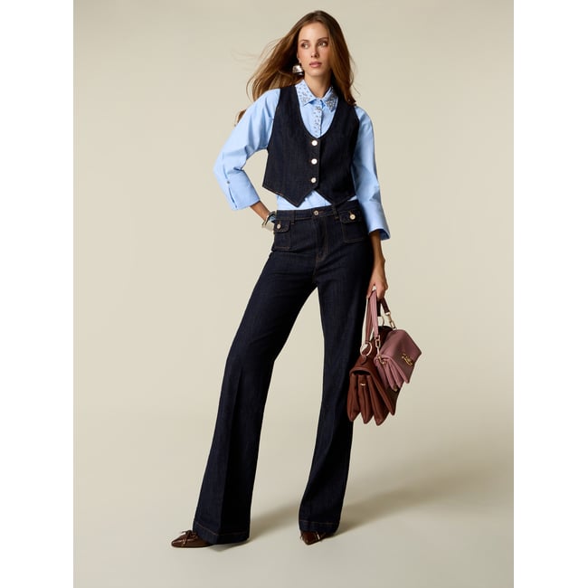 Jean flare avec poches à rabat bleu <span itemprop=