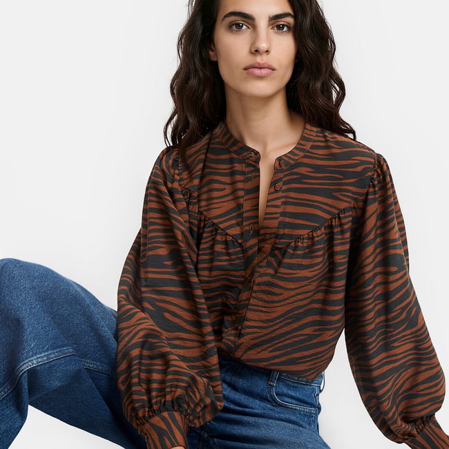 Sebraprint langermet skjorte med rund hals sebraprint LA REDOUTE COLLECTIONS
