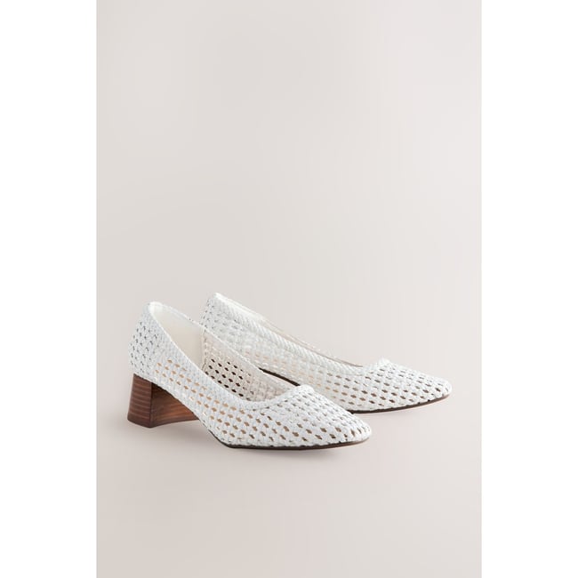 Escarpins tissés en cuir blanc <span itemprop=
