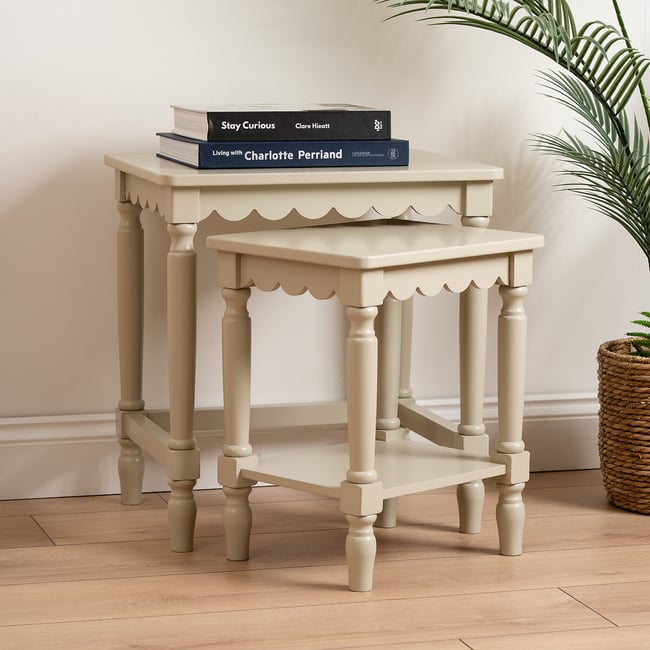 Set Of 2 Elms Scalloped Edge Nesting Tables, raw linen, SO'HOME