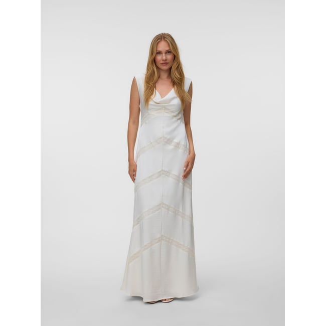 Robe cloud dancer <span itemprop=
