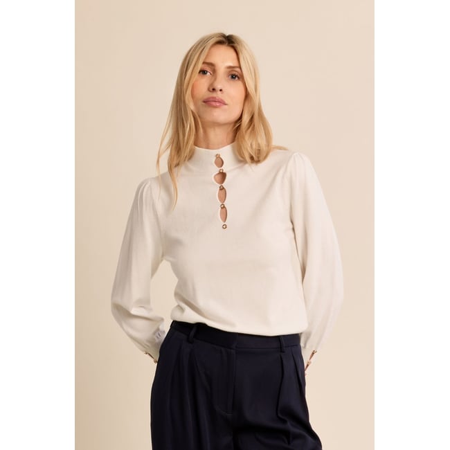 Pull décolleté fantaisie offwhite <span itemprop=