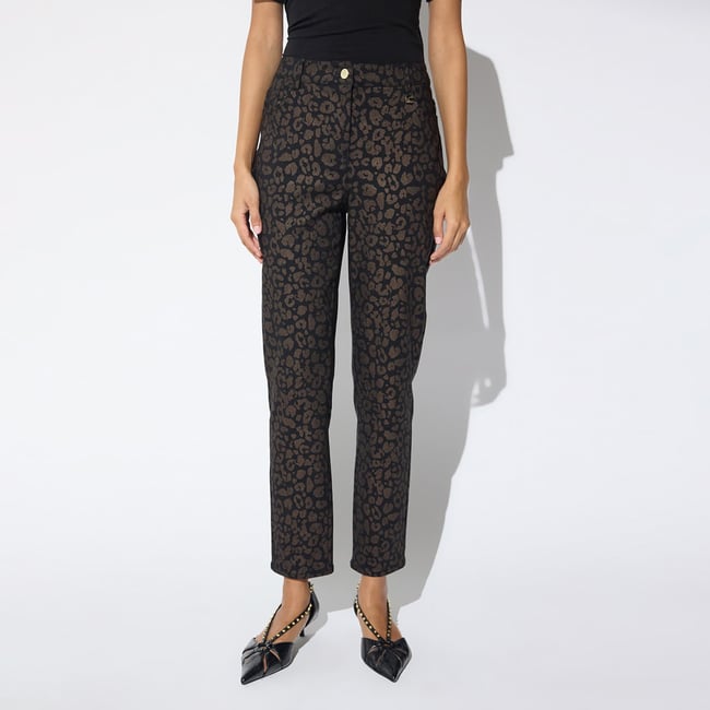 Pantalon imprimé léopard coupe droite léopard <span itemprop=