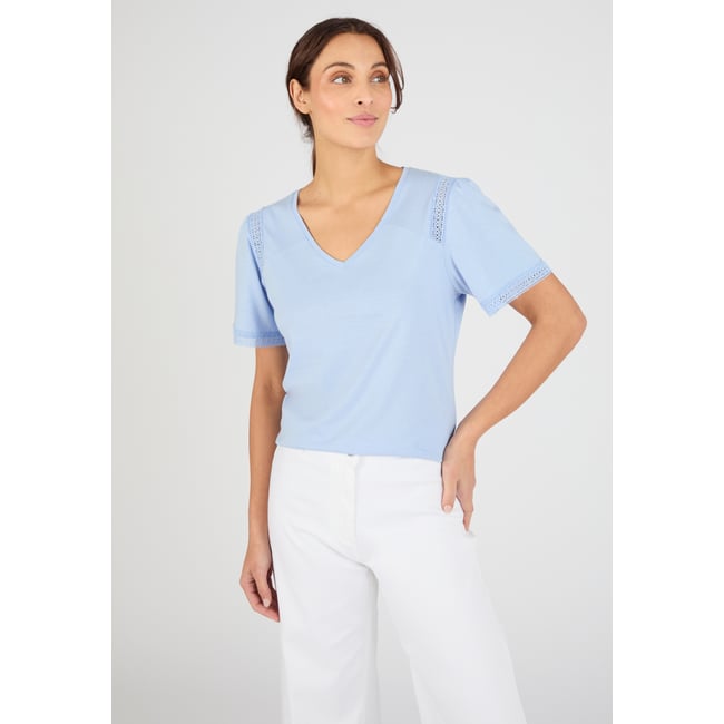 T-shirt détails dentelle bleu grisé <span itemprop=
