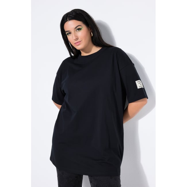 T-shirt oversize, écusson sur la manche noir <span itemprop=
