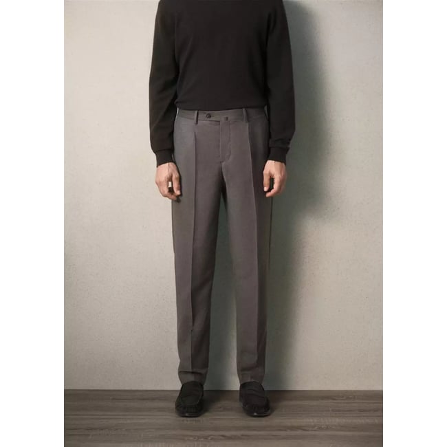 Pantalon de costume en flanelle de laine italienne, coupe slim fit beige <span itemprop=