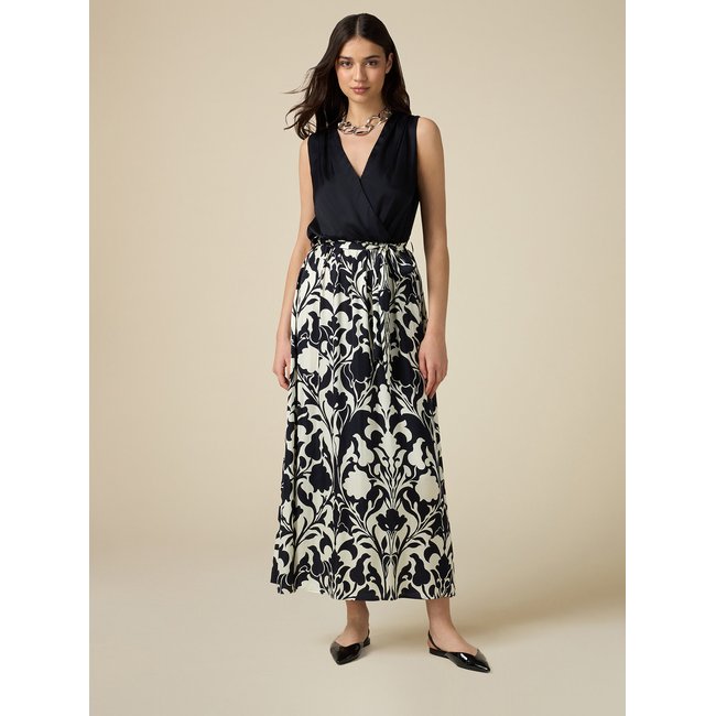 Robe longue avec jupe fantaisie noir <span itemprop=