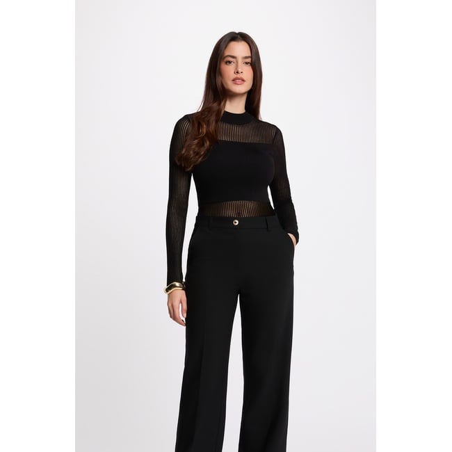 Pull ajouré col montant noir <span itemprop=