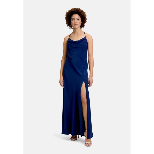 Robe de soirée à encolure bénitier festival blue <span itemprop=