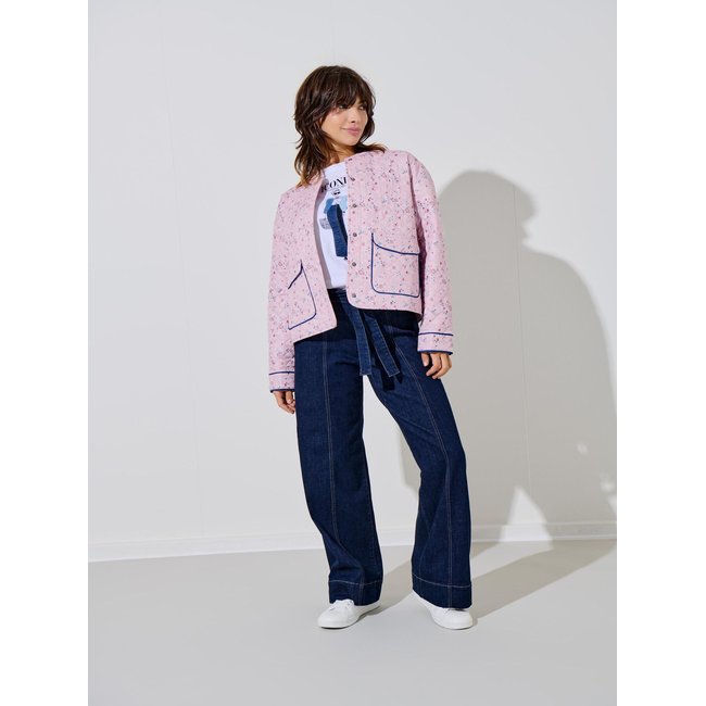 Veste imprimée pale mauve <span itemprop=