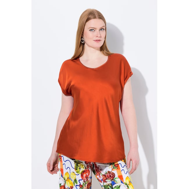 Blouse en satin. Col rond à couture - ULLA POPKEN