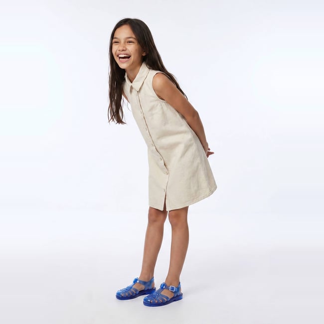 Robe sans manches en twill brodée butter cream <span itemprop=