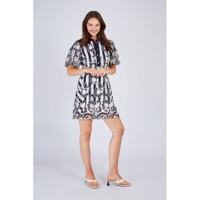 Robe courte en dentelle CAROLINE marine <span itemprop=