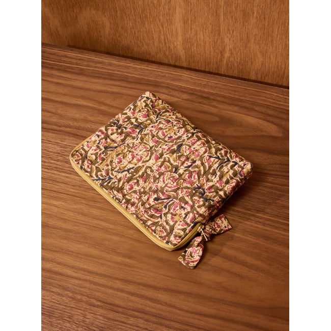 Petite trousse imprimé indien Fleurs Agra imprimé fleurs agra <span itemprop=