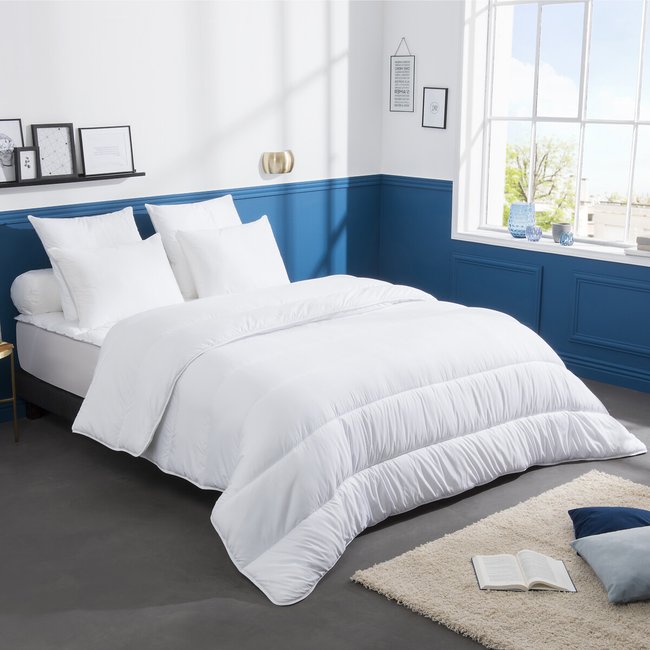 Couette EXTRA CHAUDE - Gonflante & Anti-Acariens Couleur blanc <span itemprop=