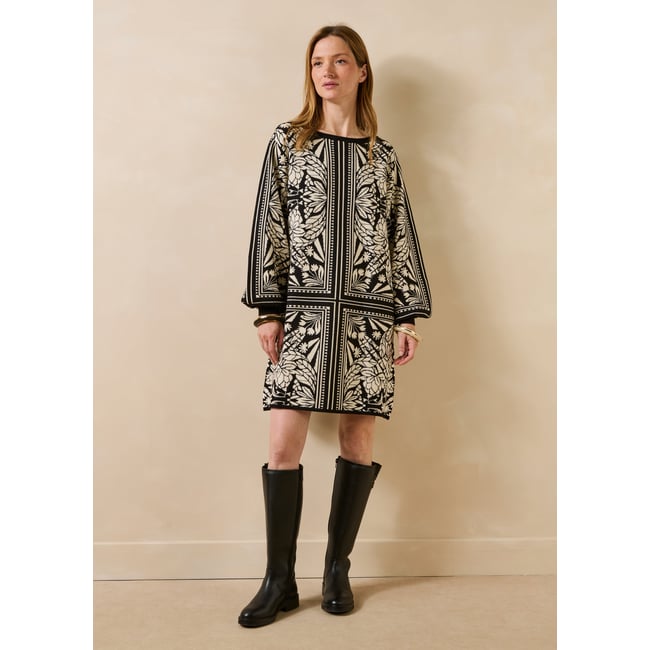 Robe courte en maille jacquard bicolore noir/blanc <span itemprop=