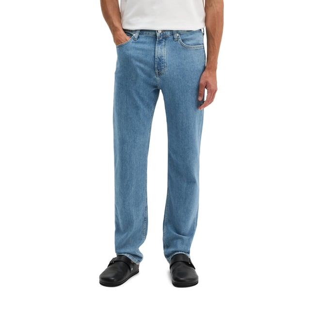 Jeans modèle Kalmo droit en coton bio mélangé bleu moyen <span itemprop=
