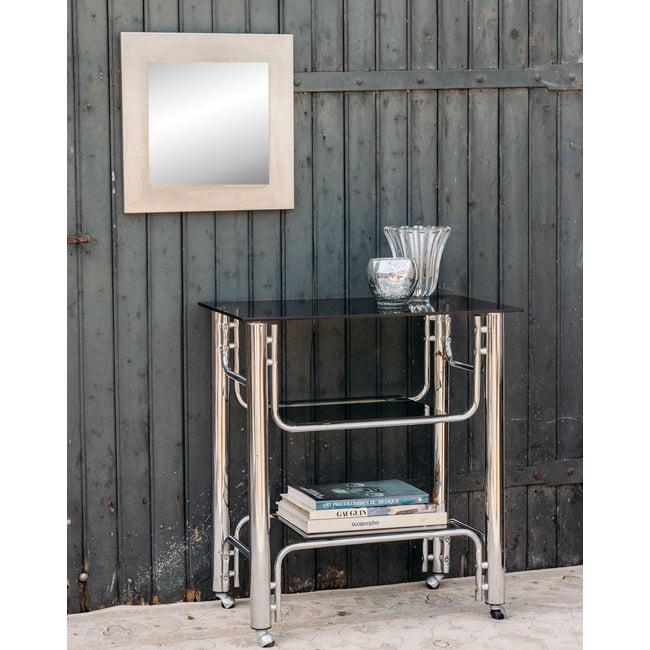 Desserte en chrome et verre fumé au style space-âge Anouk N°331 - Bon état Couleur fumé <span itemprop=