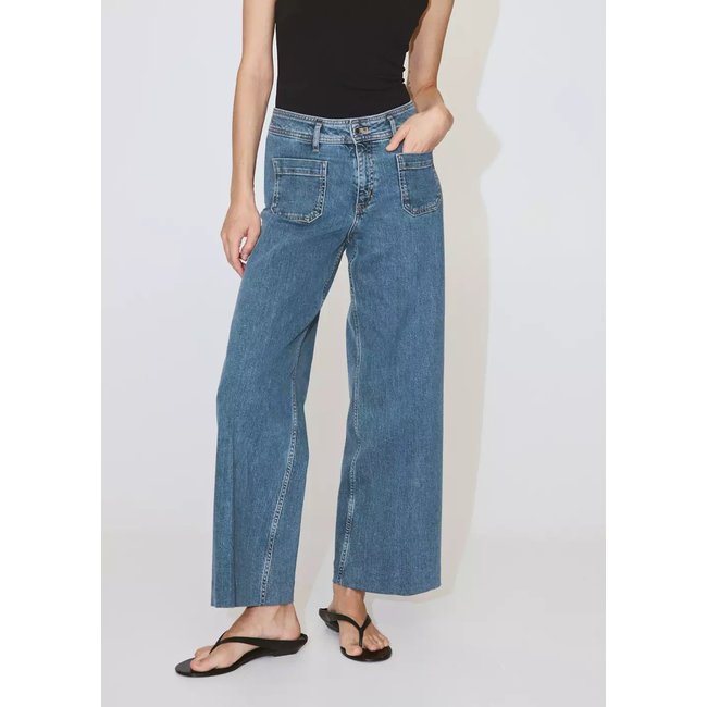 Jean large taille haute bleu moyen <span itemprop=