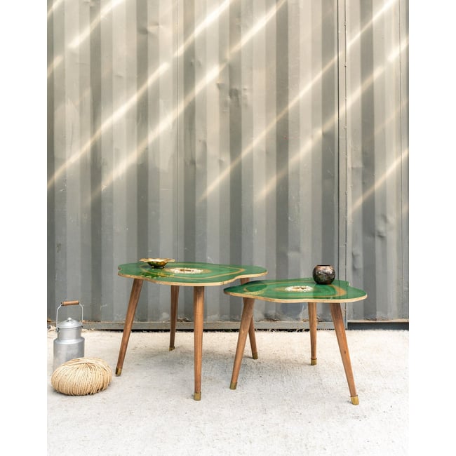 Tables gigognes en bois vertes Barbara N°171 - Bon état Couleur bois foncé <span itemprop=