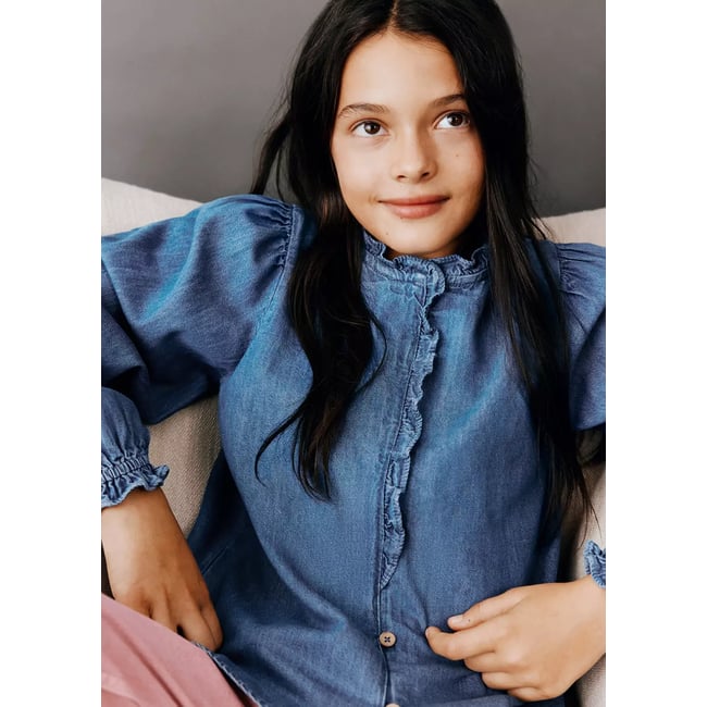 Chemise denim avec détail volants bleu foncé <span itemprop=